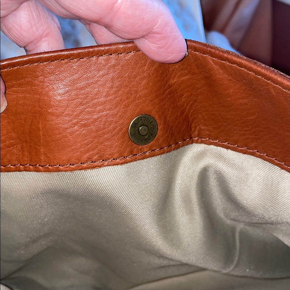 American Leather Co. Brown Shoulder Bag - Picture 15 of 16
